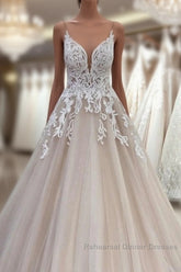 Long A-Line V-neck Spaghetti Straps Backless Appliques Lace Tulle Wedding Dresses